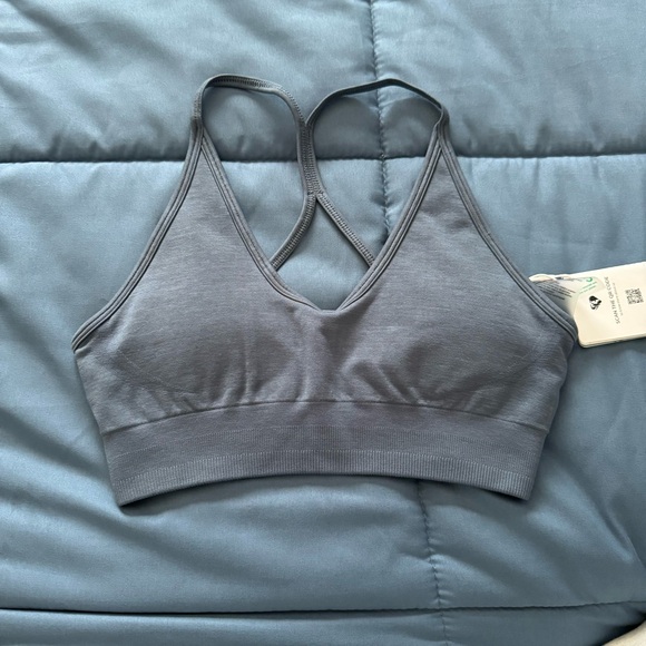 NWT! Women’s Best Light Blue Sports Bra (Small) - Picture 3 of 9